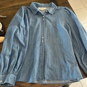 Pre-loved TheGREAT. Scholar Button Up in Chambray Size 1